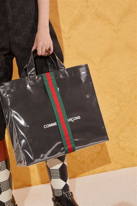 commes des garcon gucci|COMME des GARÇONS & Gucci's Collaborative Tote Bag .